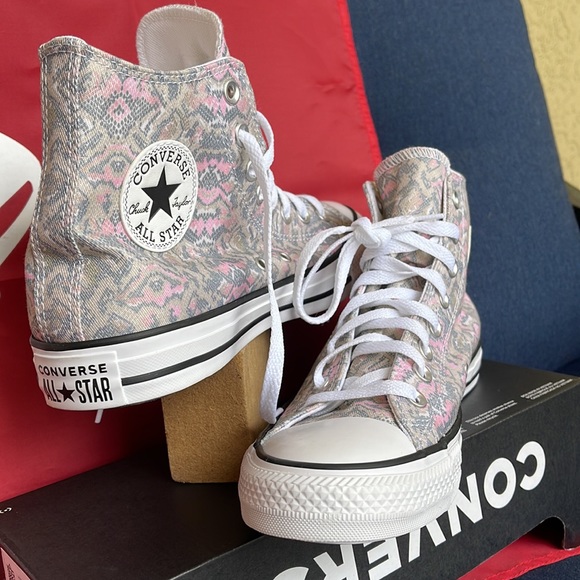 Converse 571162F
CTAS HI
PALE PUTTY/LIMESTONE GREY
WMNS sneakers - athletic shoe - Picture 10 of 16